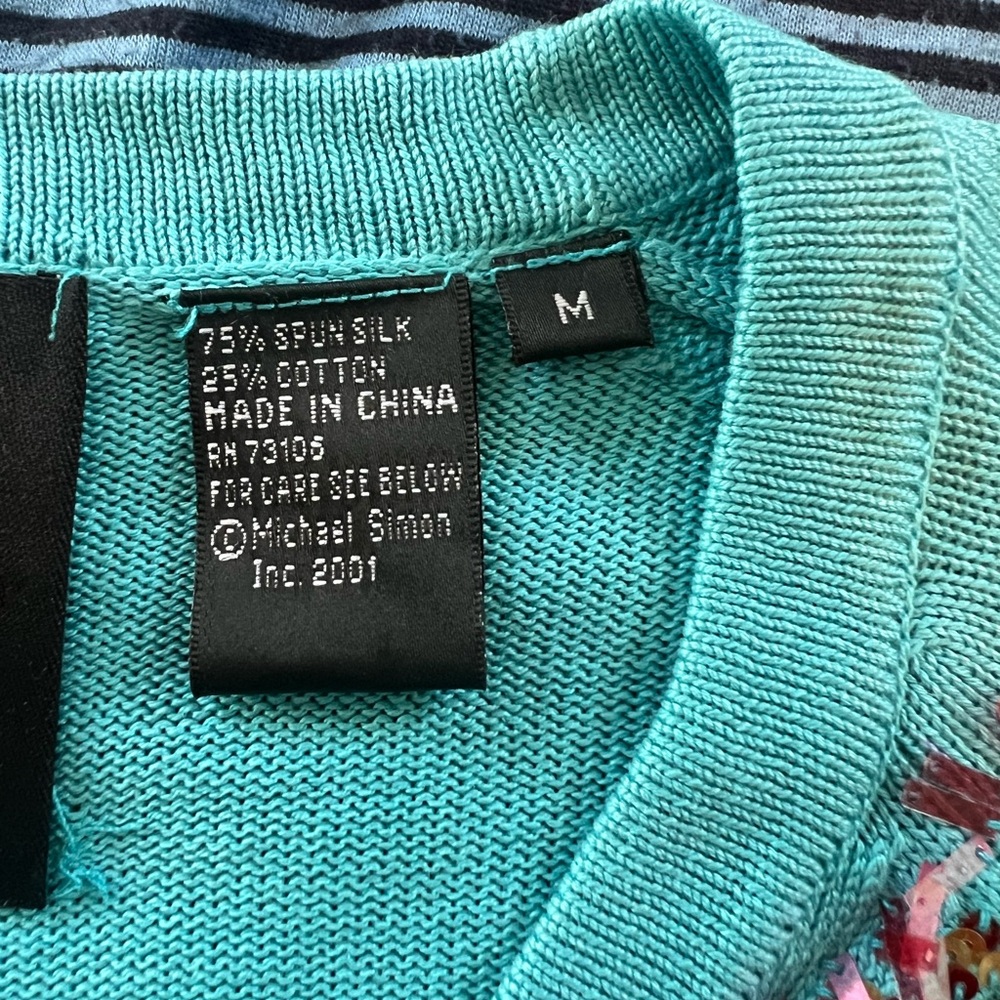 Blue Parrot Embroidered Sweater - Picture 5 of 13